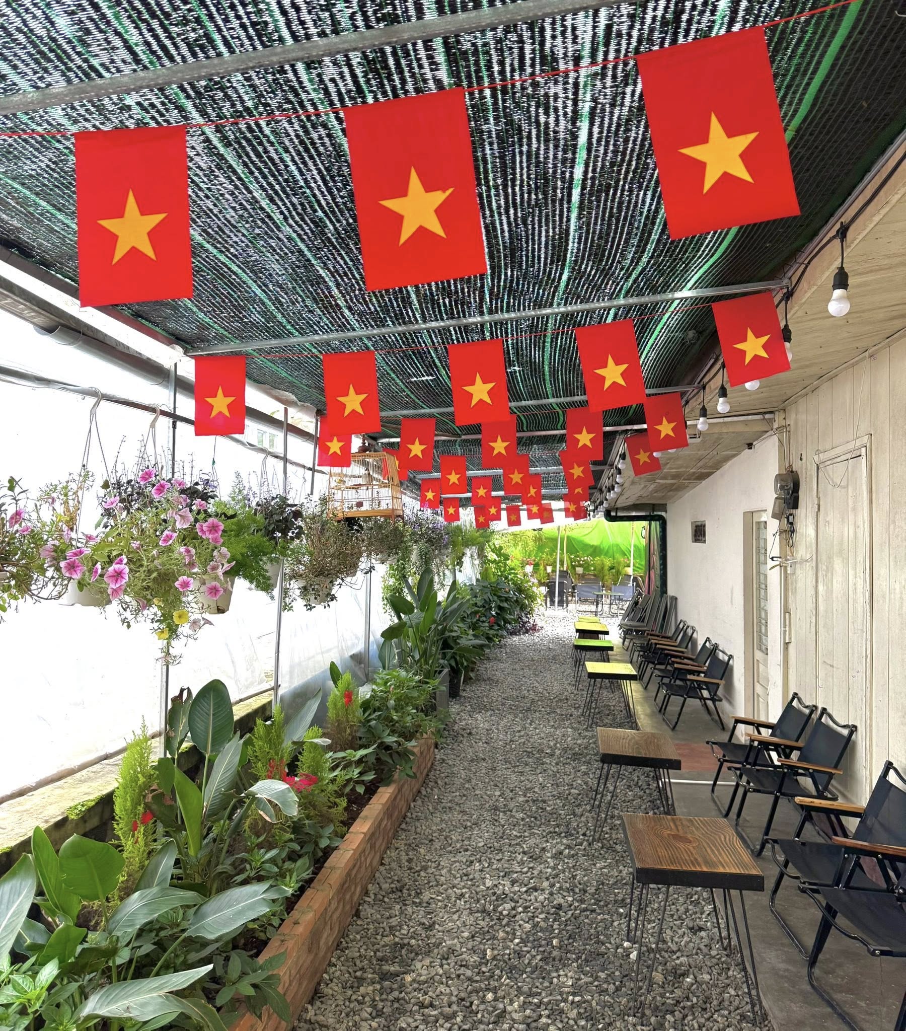 Bệt Coffee & Tea 7