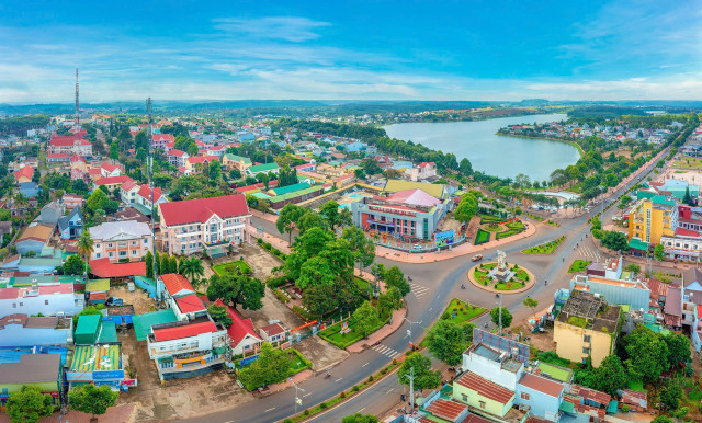 Hồ Tây Đắk Mil – Hình ảnh hồ xuân hương thủa sơ khai 4