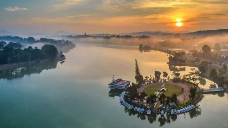 Hồ Xuân Hương Đà Lạt