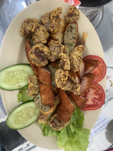 Lẩu gà lá é 81 hùng vương 5