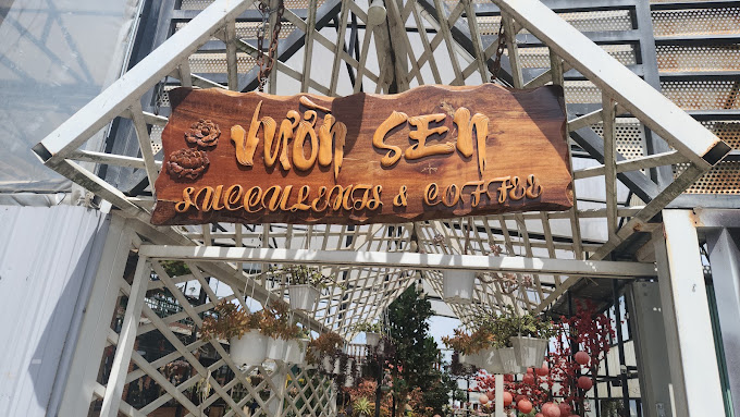 Vườn Sen Coffee
